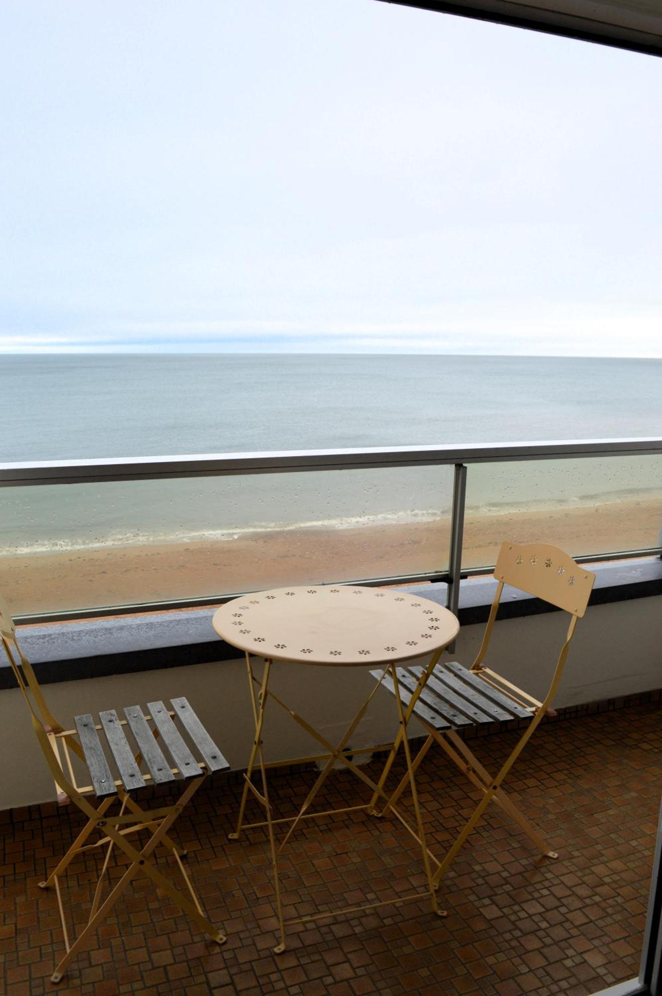 L'Esperluette - Magnifique Vue Mer Et Balcon Courseulles-sur-Mer Esterno foto