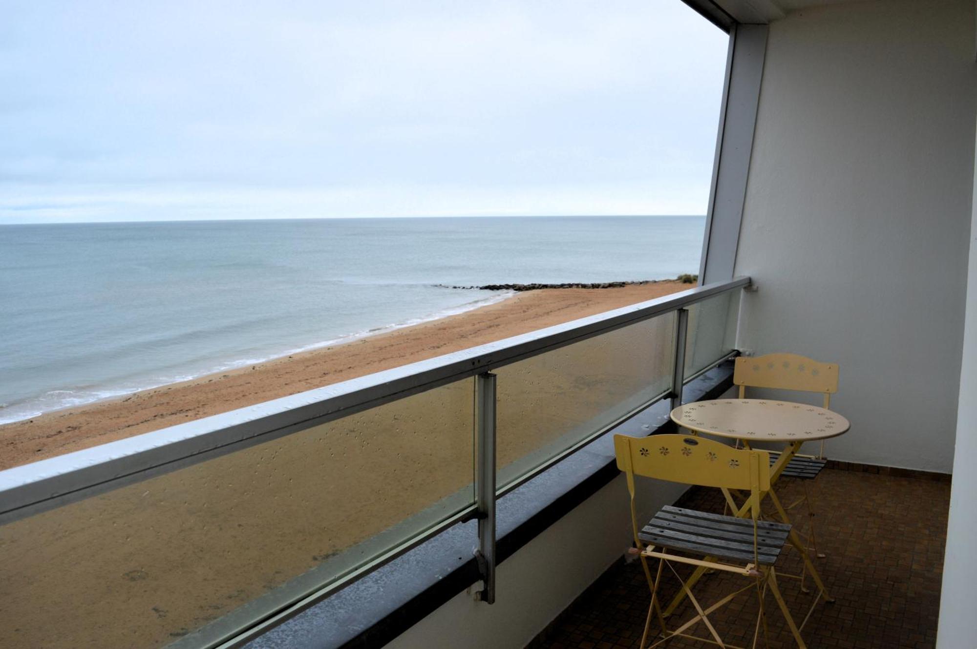 L'Esperluette - Magnifique Vue Mer Et Balcon Courseulles-sur-Mer Esterno foto
