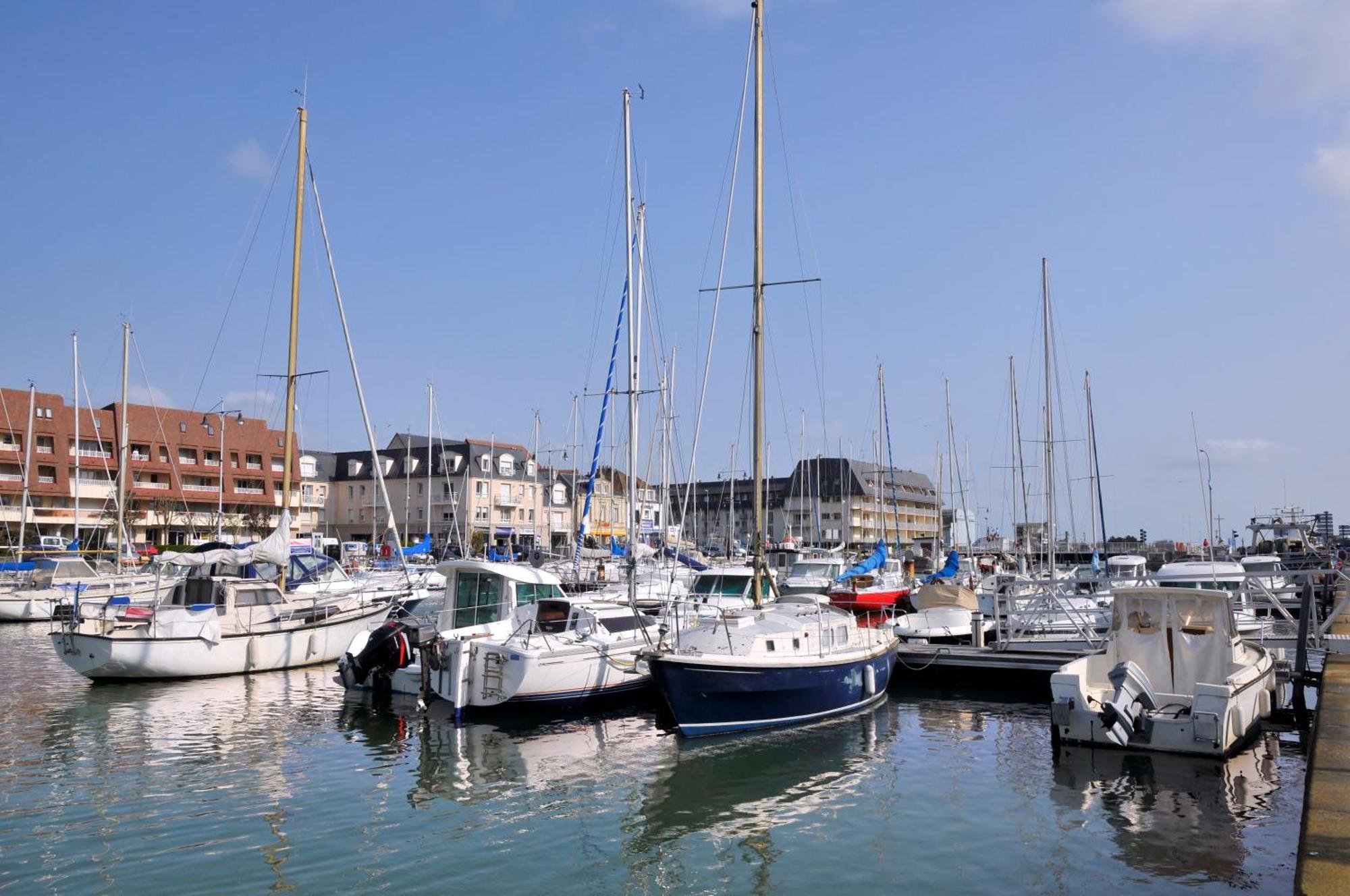 L'Esperluette - Magnifique Vue Mer Et Balcon Courseulles-sur-Mer Esterno foto