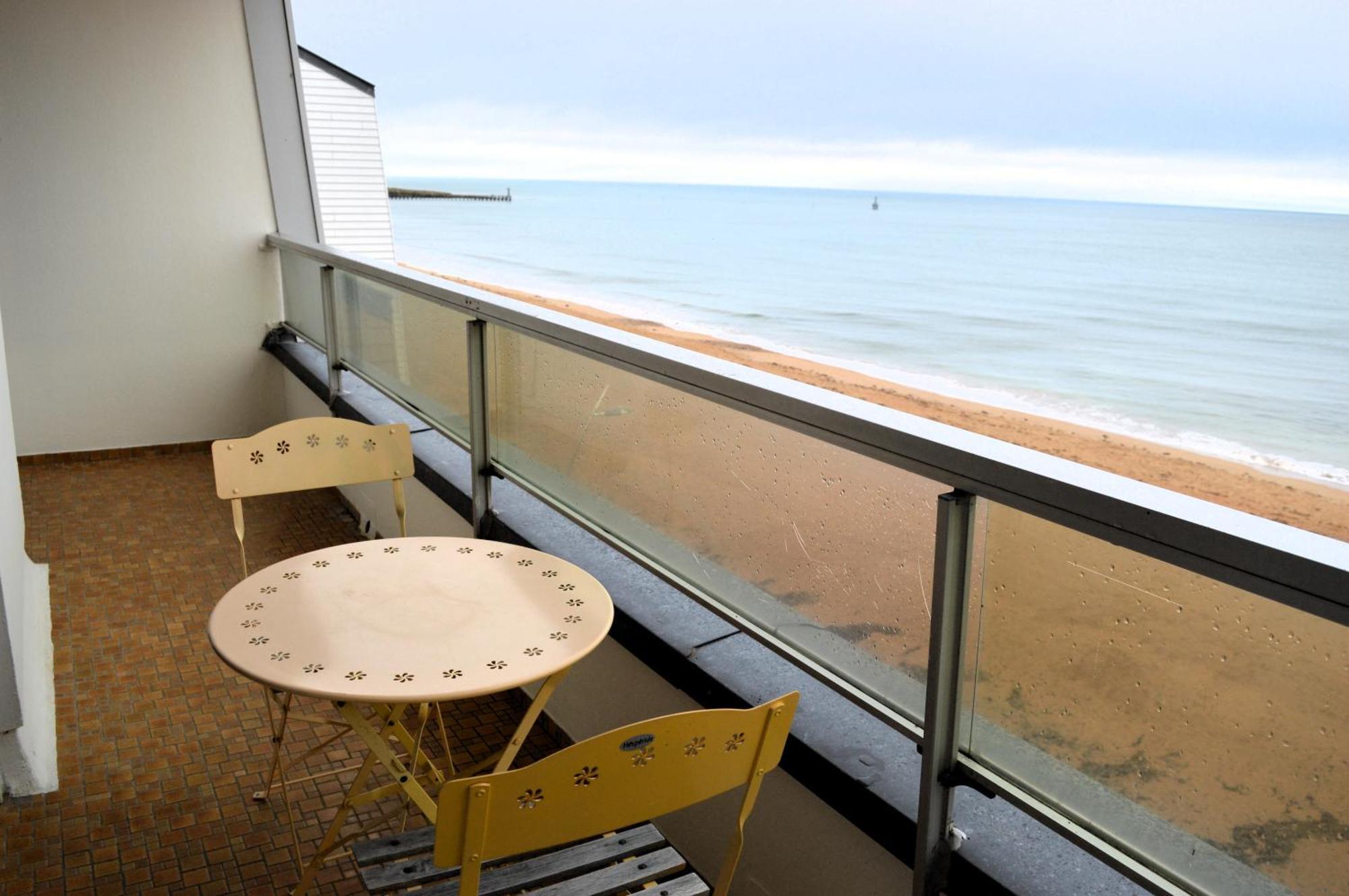 L'Esperluette - Magnifique Vue Mer Et Balcon Courseulles-sur-Mer Esterno foto